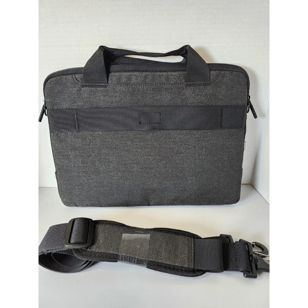 New Dell Pro Sleeve 13 Notebook Laptop Carrier Bag Gray & Black 7MTR0
